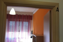 Stanza A - ingresso Porta
