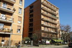 Esterno 2